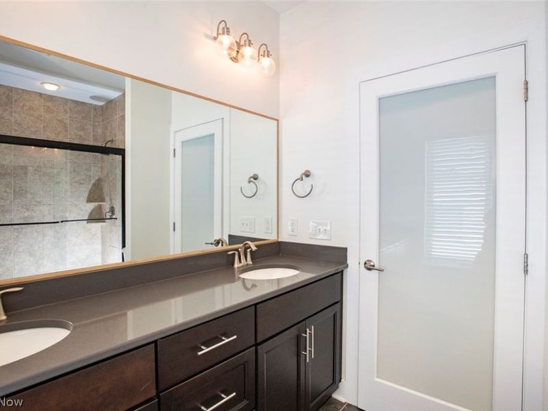 7309 Gateway Court, Cleveland, OH 44102 Photo 18