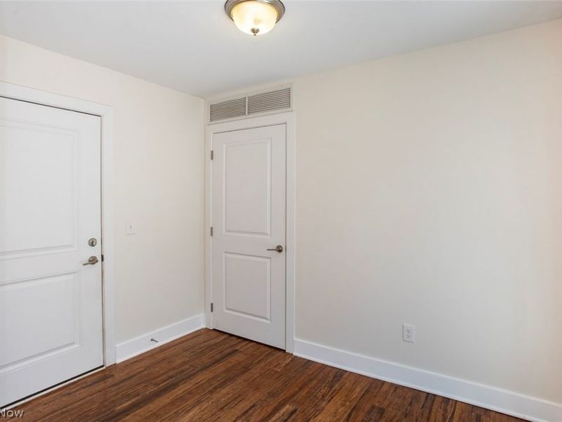 7309 Gateway Court, Cleveland, OH 44102 Photo 4