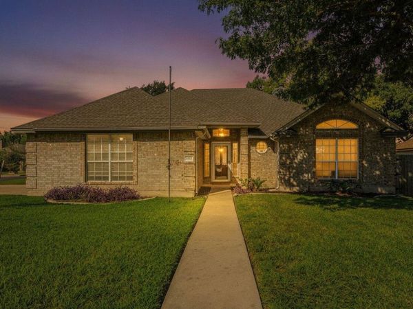 2610 Silver Valley LN, Georgetown, TX 78626