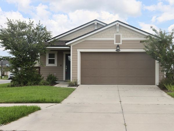 13184 HOLSINGER Boulevard, Jacksonville, FL 32256