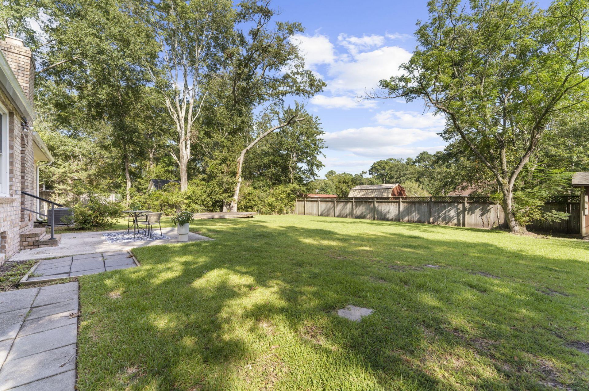 118 Bramwell Drive Photo 43