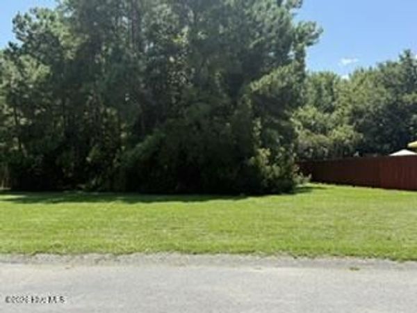 137 Lighthouse Drive, Carolina Beach, NC 28428