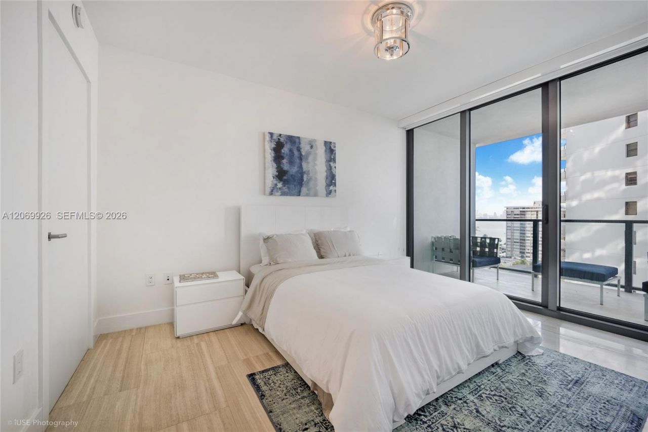 1451 Brickell Ave , Unit 1003, Miami, FL 33131 Photo