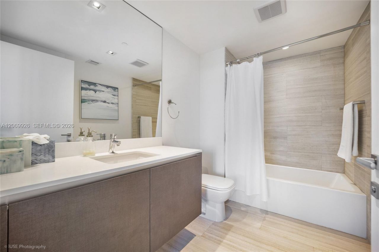 1451 Brickell Ave , Unit 1003, Miami, FL 33131 Photo
