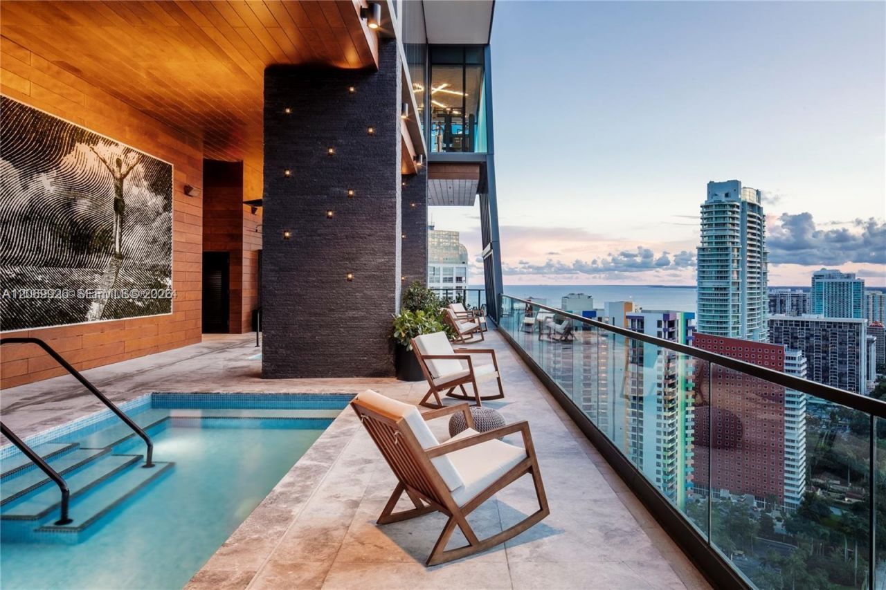 1451 Brickell Ave , Unit 1003, Miami, FL 33131 Photo