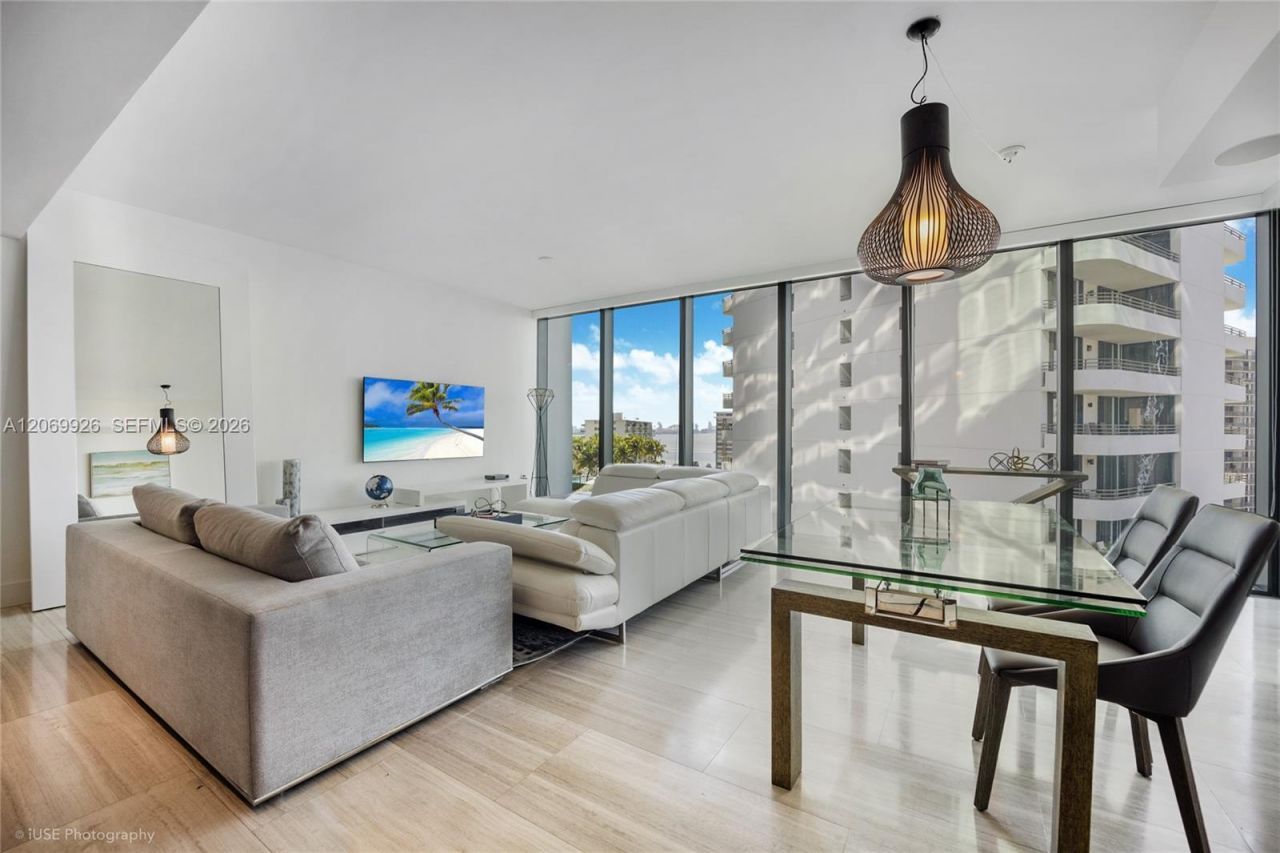 1451 Brickell Ave , Unit 1003, Miami, FL 33131 Photo