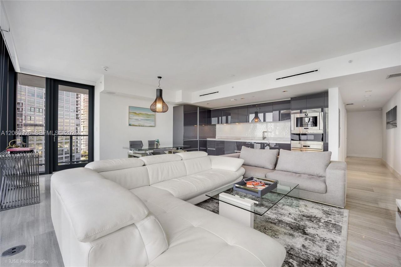 1451 Brickell Ave , Unit 1003, Miami, FL 33131 Photo