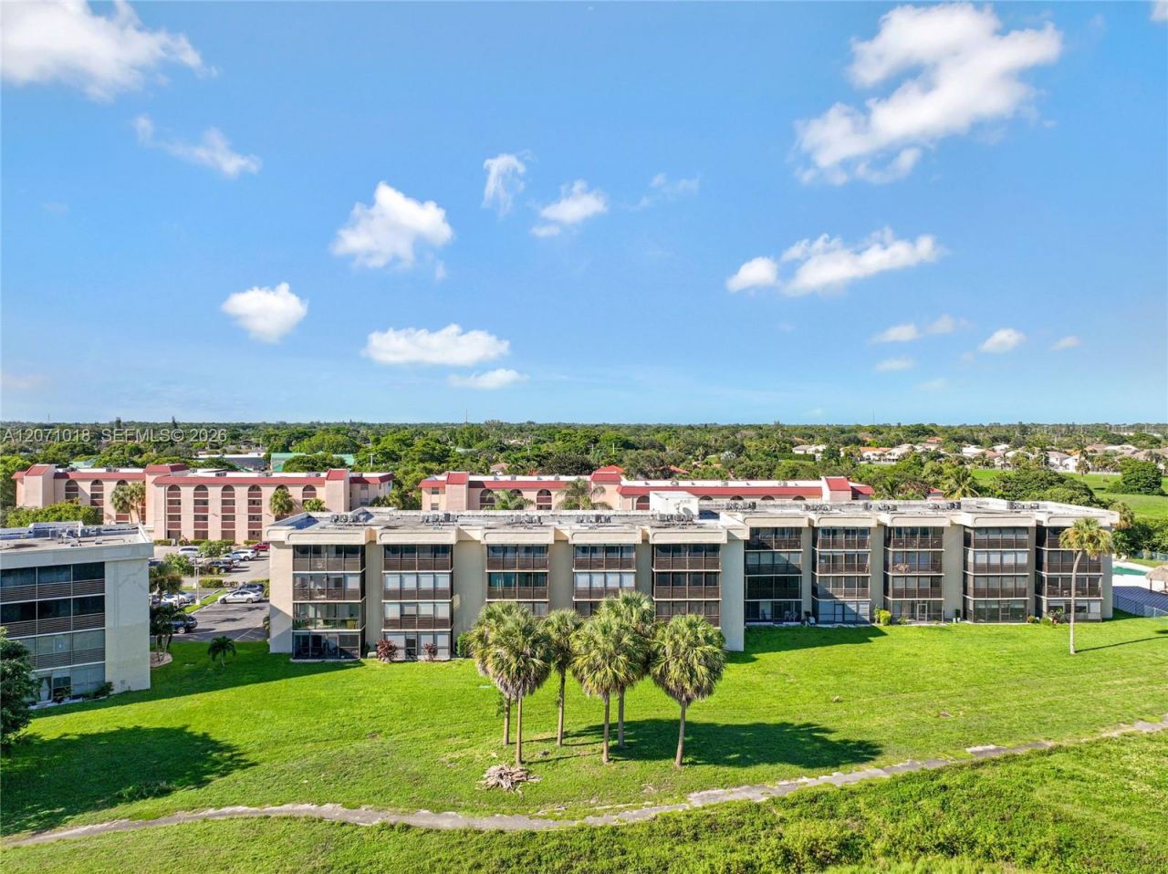 3241 Holiday Springs Blvd , Unit 106, Margate, FL 33063 Photo