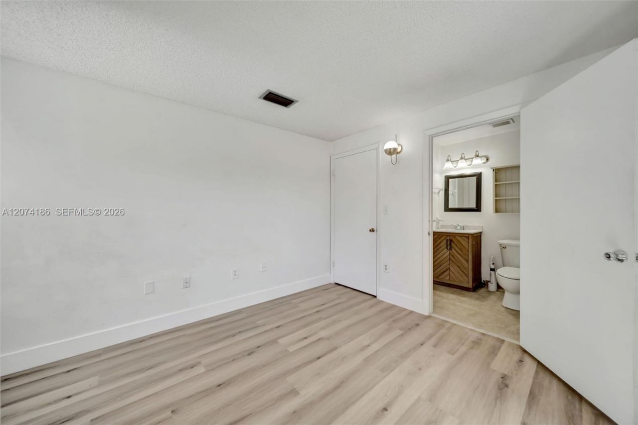 777 SW 9th Ave , Unit 301, Miami, FL 33130 Photo