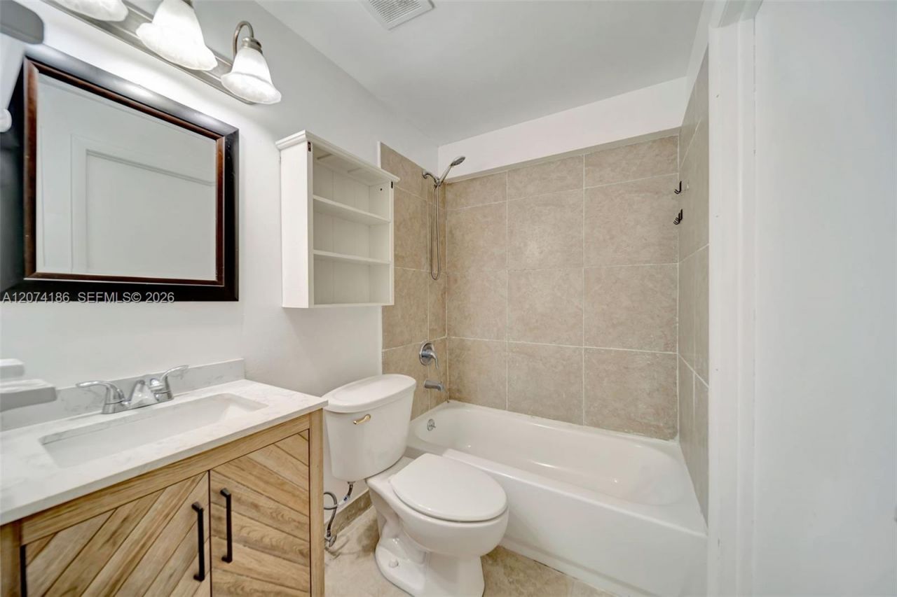777 SW 9th Ave , Unit 301, Miami, FL 33130 Photo
