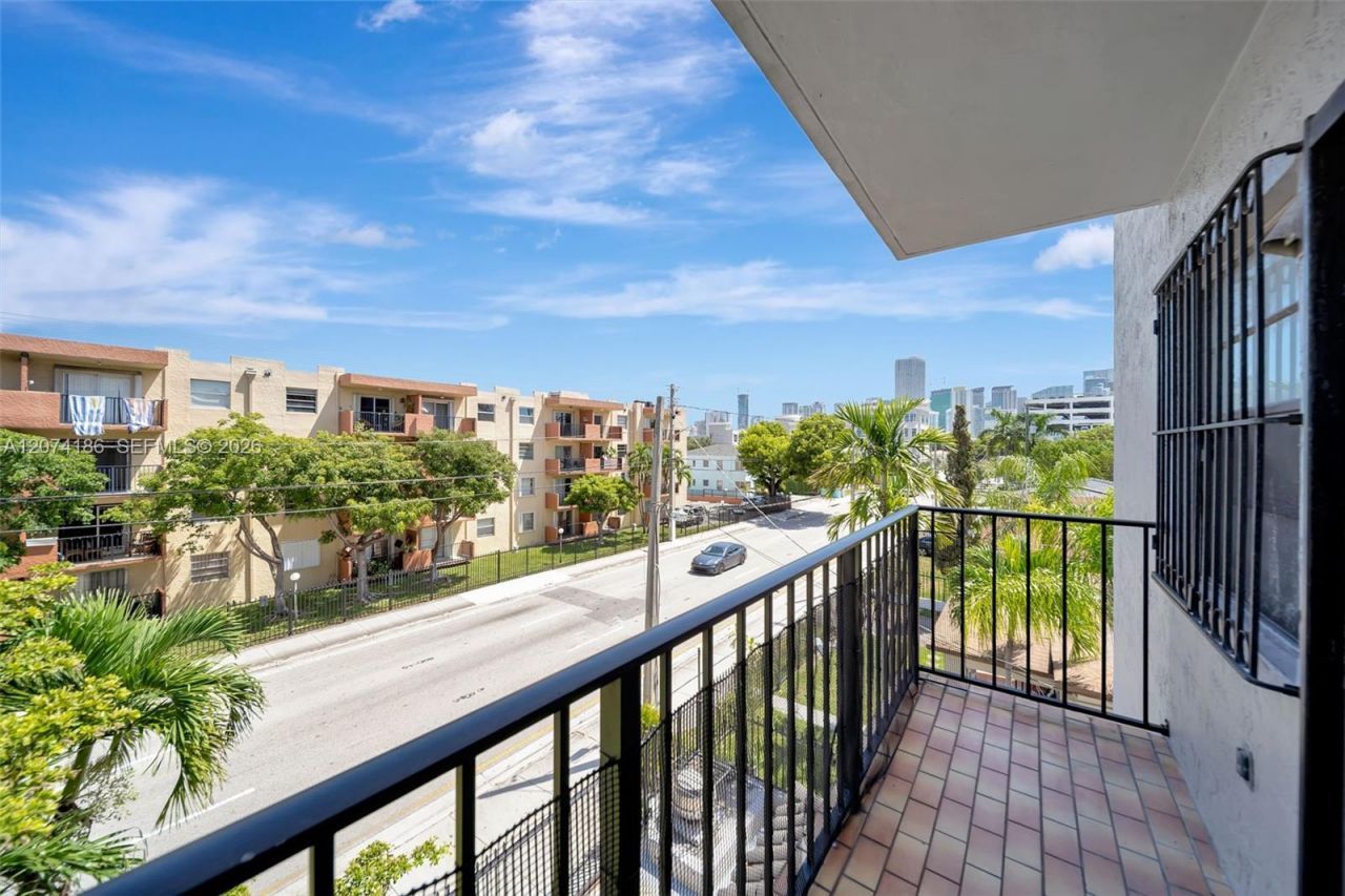 777 SW 9th Ave , Unit 301, Miami, FL 33130 Photo