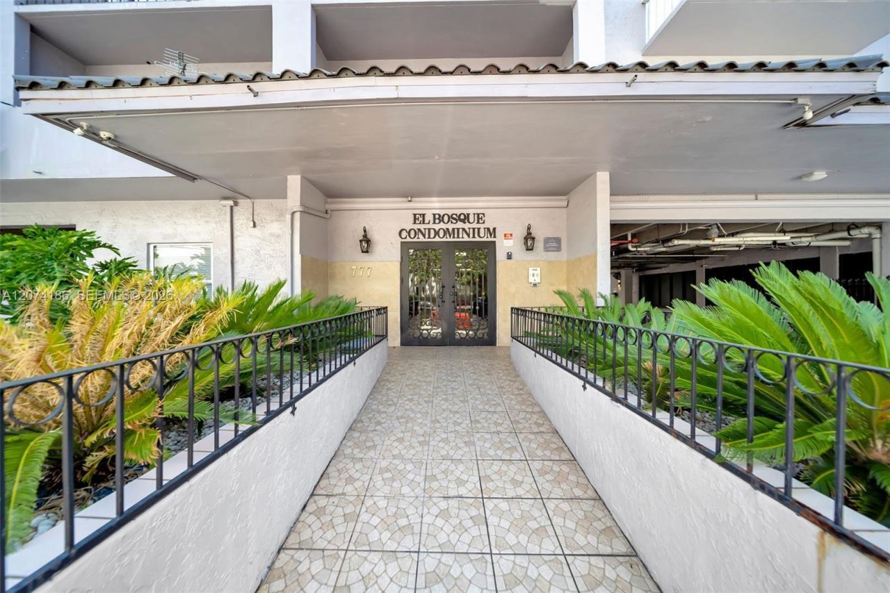 777 SW 9th Ave , Unit 301, Miami, FL 33130 Photo