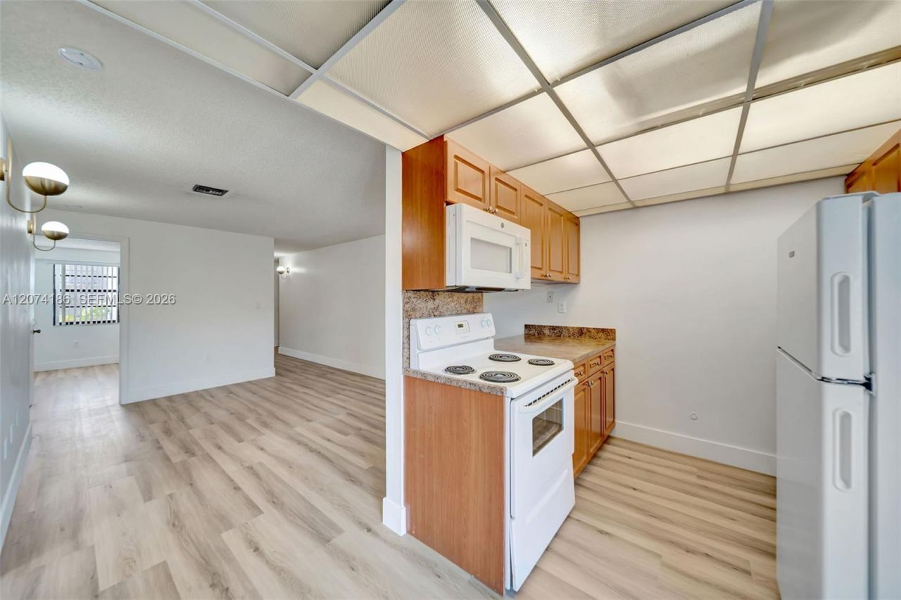 777 SW 9th Ave , Unit 301, Miami, FL 33130 Photo