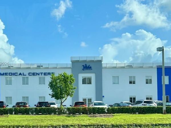 2550 NW 100th Ave , Doral, FL 33172