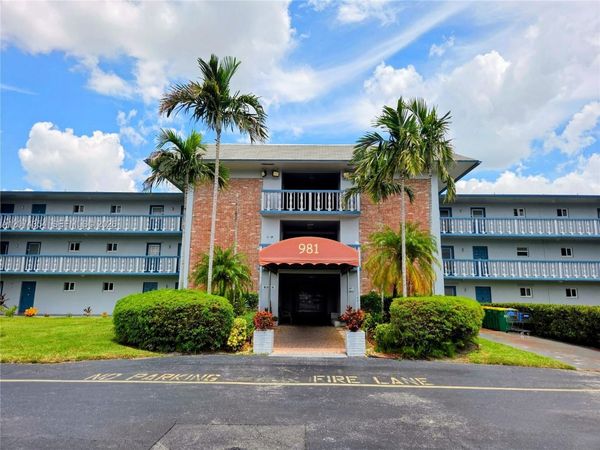 981 Hillcrest Ct , Unit 115, Hollywood, FL 33021