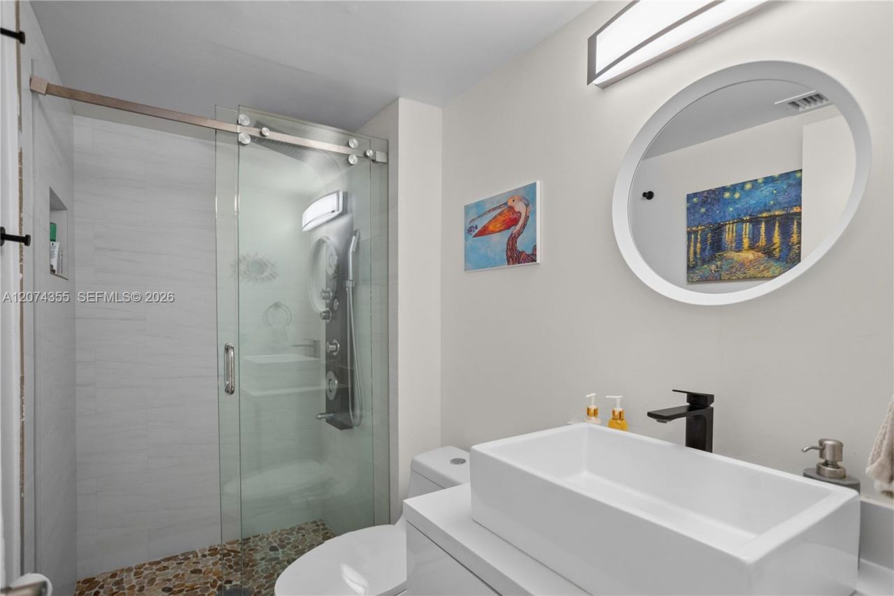 2350 NE 135th St , Unit 1204, North Miami, FL 33181 Photo