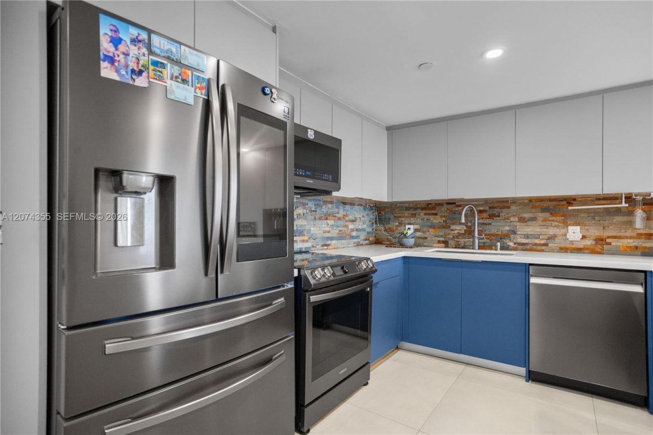 2350 NE 135th St , Unit 1204, North Miami, FL 33181 Photo