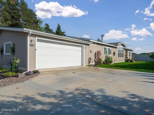 1302 W Bounty LOOP , Hayden, ID 83835