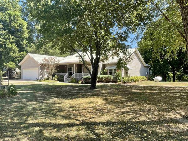 835 Sunset Valley Dr, Mountain View, AR 72560