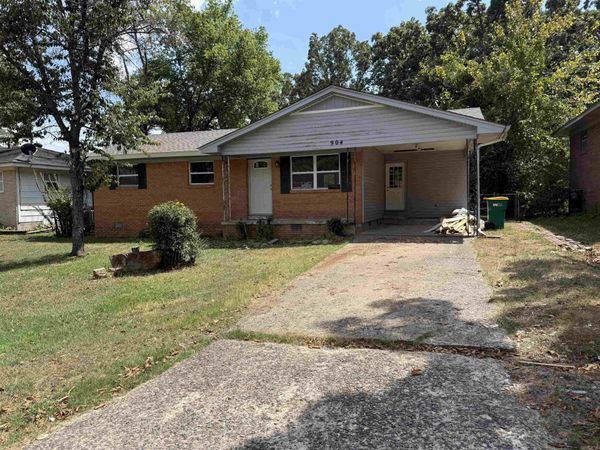 904 W 50th Street , North Little Rock, AR 72118