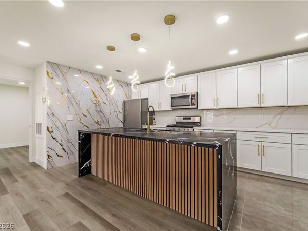 2200 S Fort Apache Road , Unit 2073, Las Vegas, NV 89117