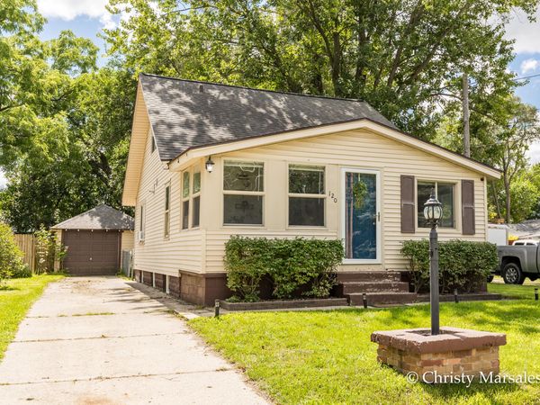 120 34th Street SE, Wyoming, MI 49548