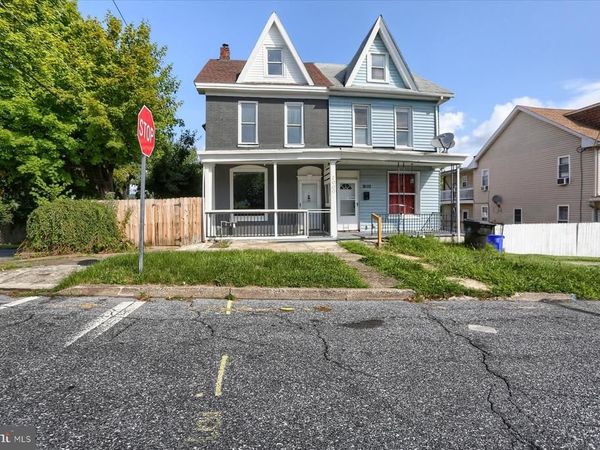 2000 FORSTER STREET, HARRISBURG, PA 17103