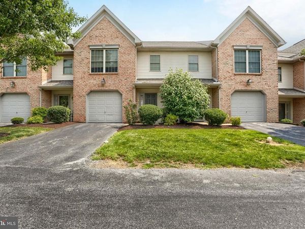 453 WAVERLY WOODS DRIVE, HARRISBURG, PA 17110