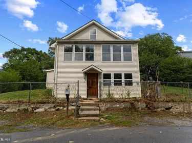378 SUNSET STREET, STRASBURG, VA 22657