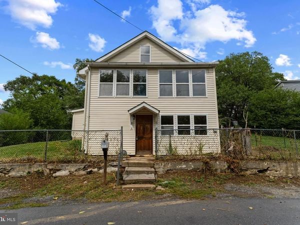 378 SUNSET STREET, STRASBURG, VA 22657