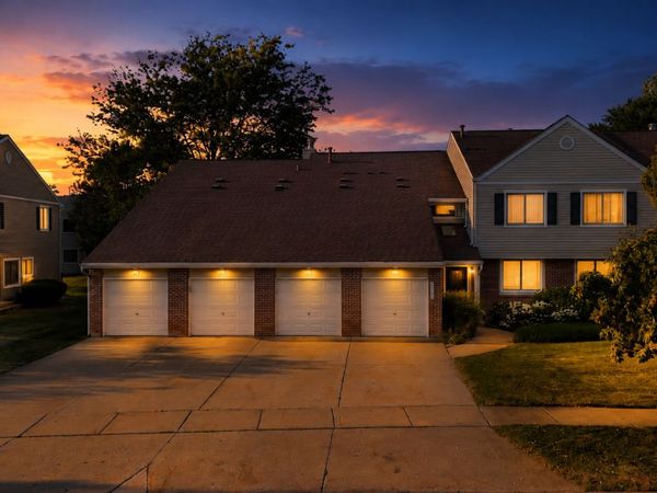 938 Hidden Lake Drive , Unit 938, Buffalo Grove, IL 60089
