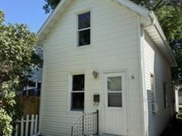 520 8TH Street N, Grand Forks, ND 58203