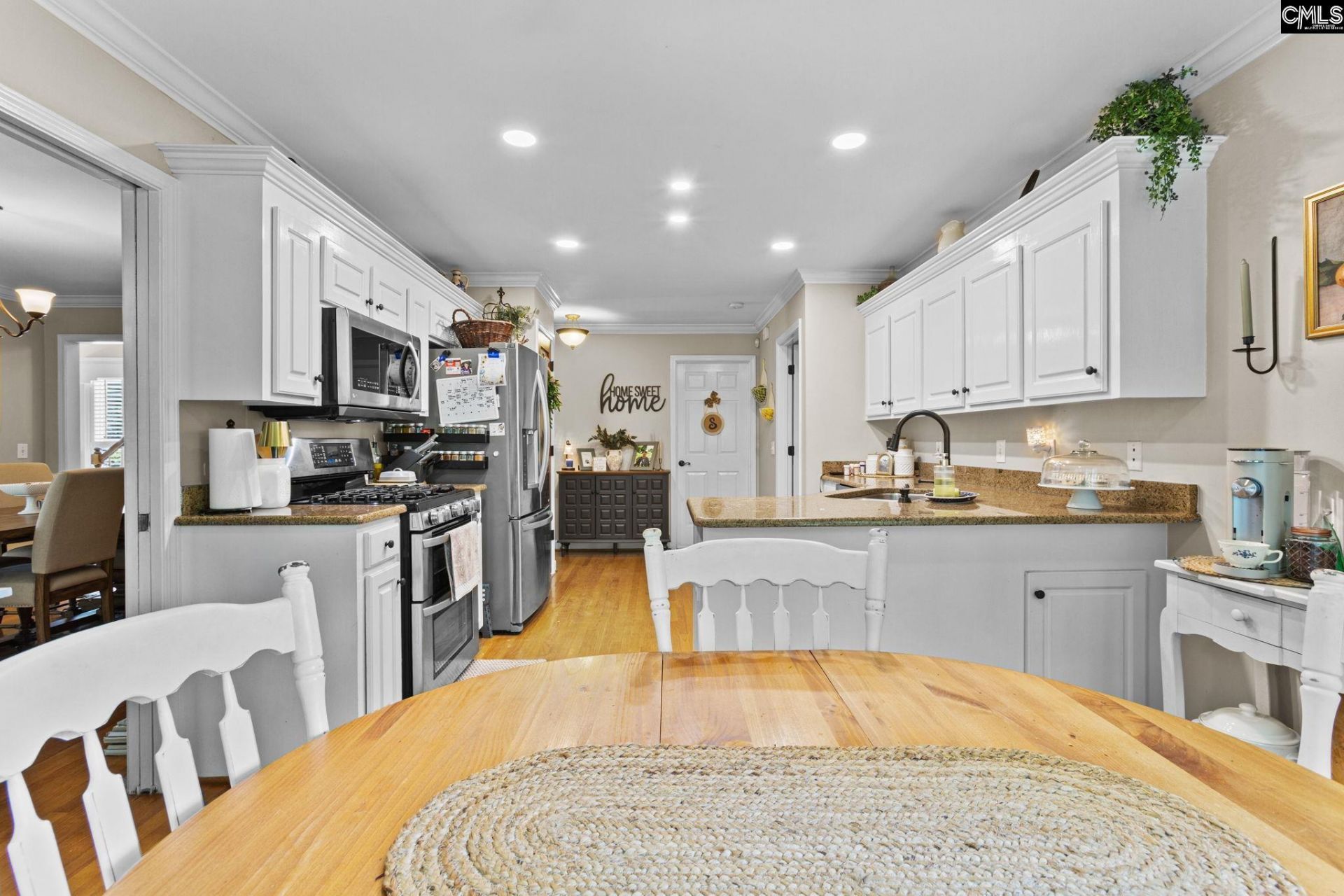 50 Edens Lane  Photo 17
