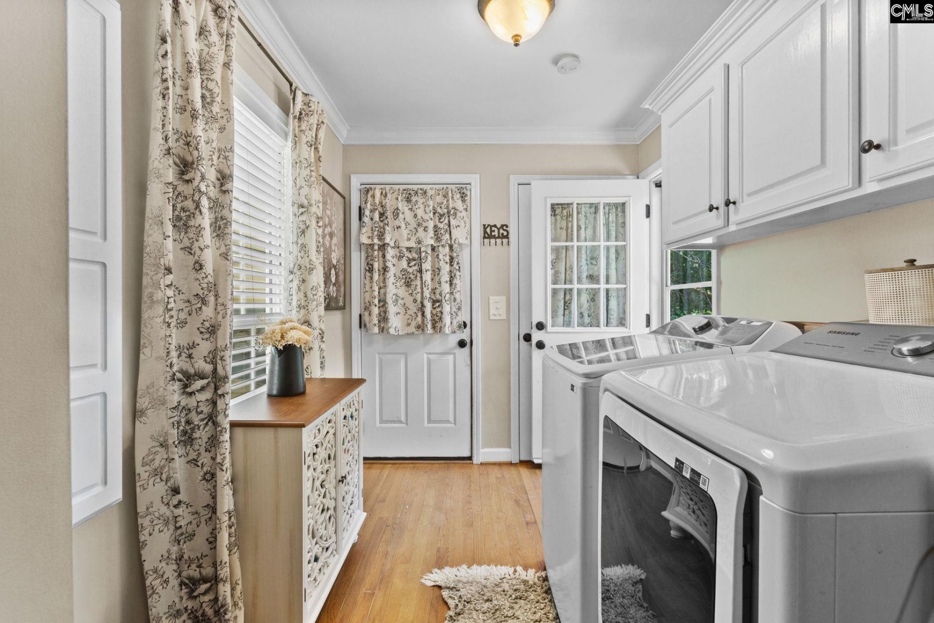 50 Edens Lane  Photo 23