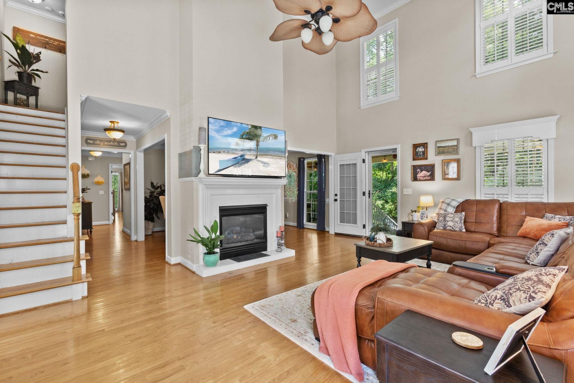 50 Edens Lane  Photo 7