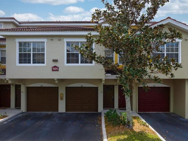 5681 BENTGRASS DRIVE , Unit 204, SARASOTA, FL 34235