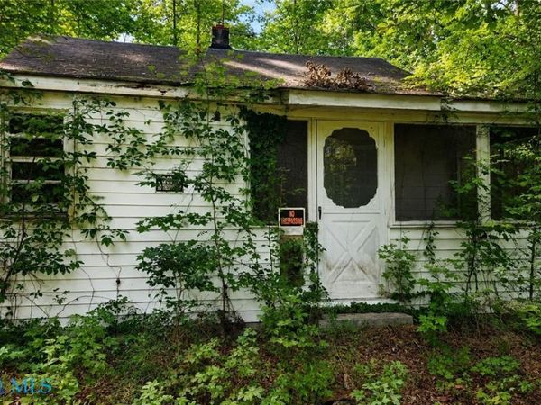 9225 Diascund Road , Lanexa, VA 23039