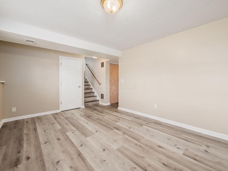 5639 Maple Canyon Avenue, Columbus, OH 43229 Photo 17