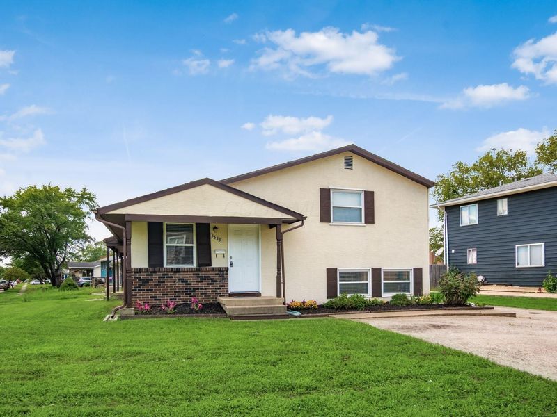 5639 Maple Canyon Avenue, Columbus, OH 43229 Photo 5