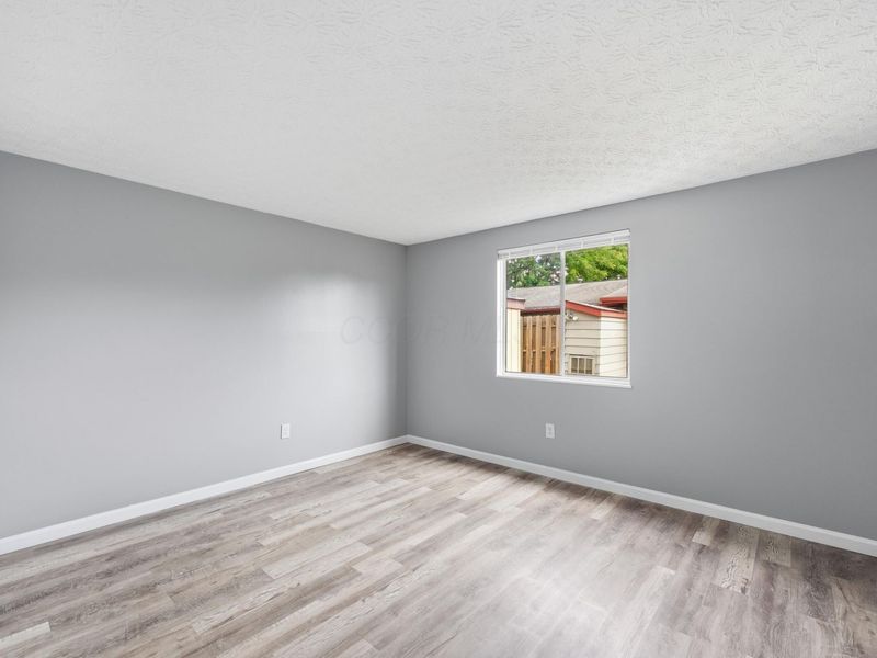 2467 Burgandy Lane , Unit C, Columbus, OH 43232 Photo 14