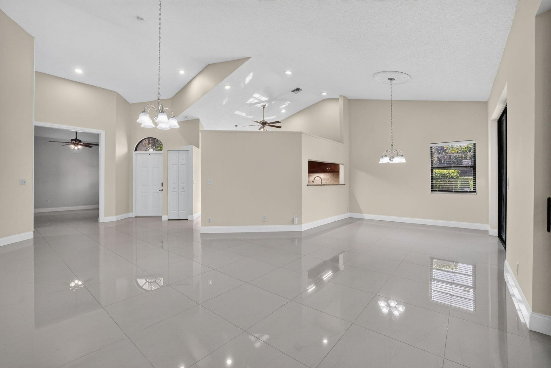 7548 Lexington Club Boulevard, Unit Apt A, Delray Beach, FL 33446 Photo