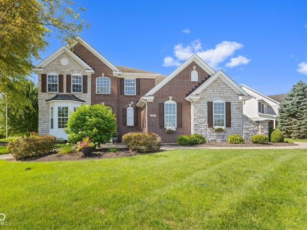 4637 Shadow Ridge Boulevard , Greenwood, IN 46143