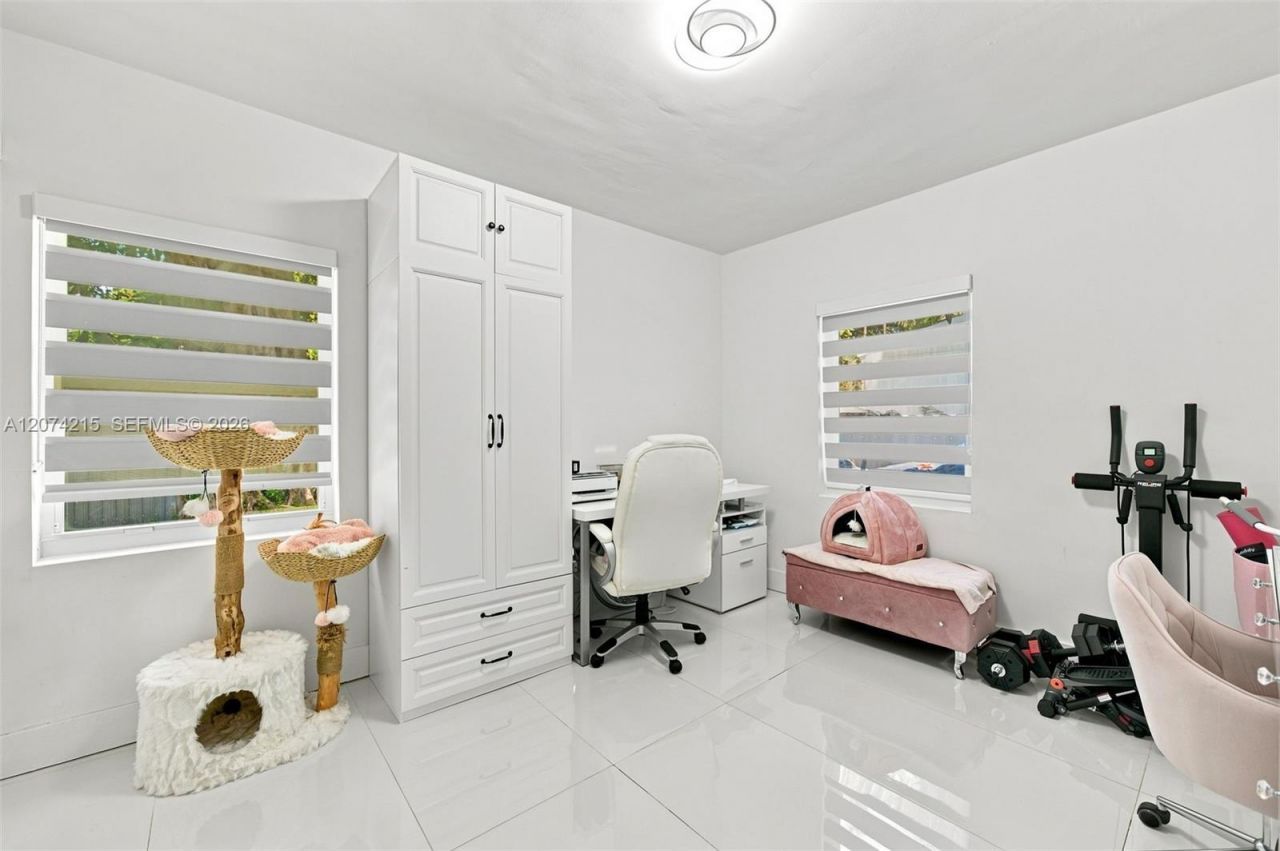 367 NE 86th St , El Portal, FL 33138 Photo