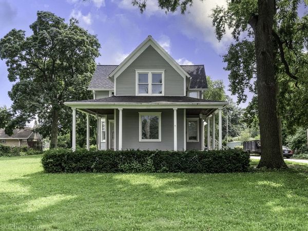 1961 Miner Street, Des Plaines, IL 60016