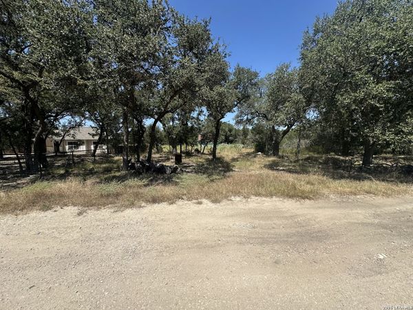 2855 WESTERN SKIES DR, Spring Branch, TX 78070