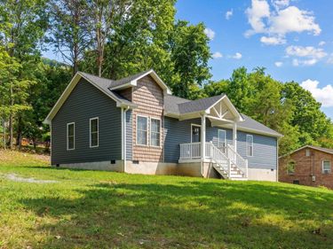 1776 HAWTHORNE AVE, BUENA VISTA, VA 24416