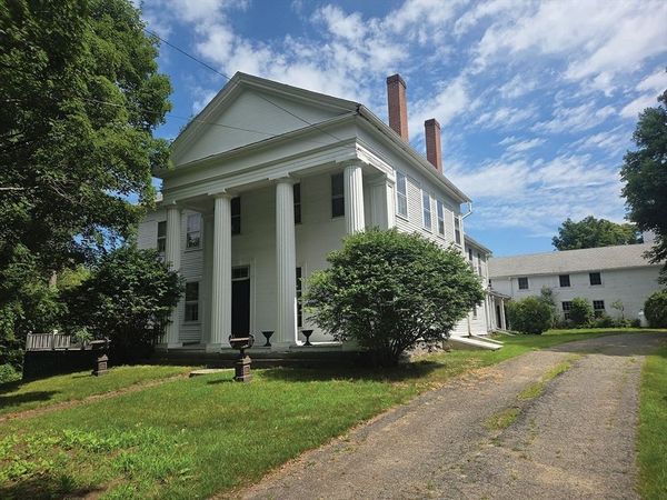 81 Barre Rd, Hardwick, MA 01037