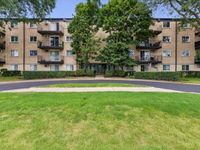 2424 E Oakton Street, Arlington Heights, IL 60004 primary photo