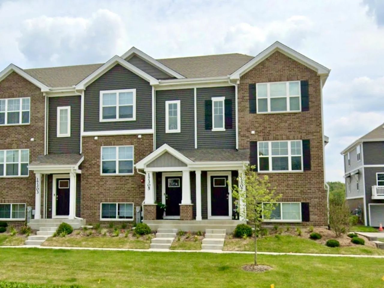 17307 Roscommon Road, Tinley Park, IL 60477 Main Photo