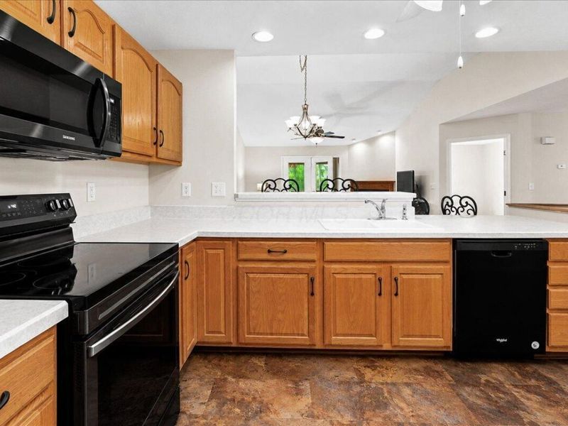 8208 Night Heron Lane , Pickerington, OH 43147 Photo 6